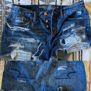 American eagle distressed shorts